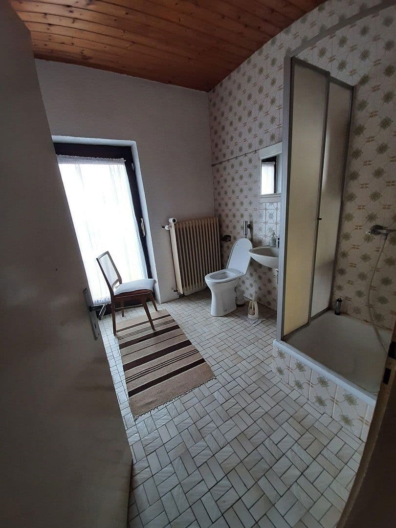 Prodej domu 260 m², pozemek 800 m², Herxheimweyher, Porýní-Falc Prodej domu 260 m², pozemek 800 m², Herxheimweyher, Porýní-Falc