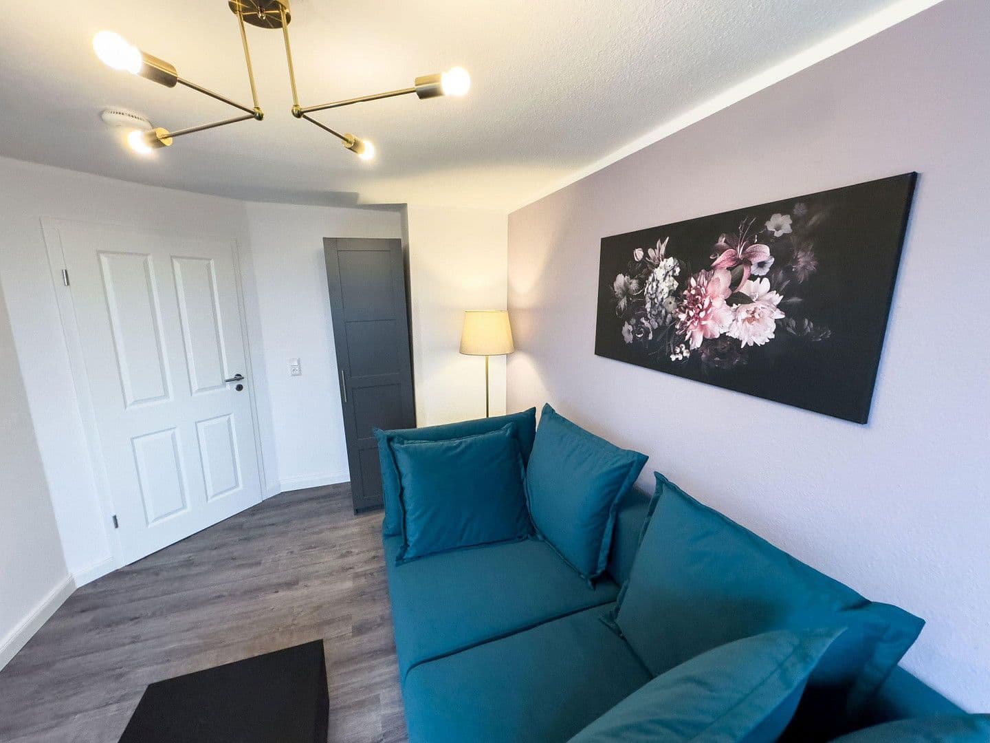 Pronájem bytu 2+1 34 m², Washingtonweg 1A, Hannover, Dolní Sasko Pronájem bytu 2+1 34 m², Washingtonweg 1A, Hannover, Dolní Sasko