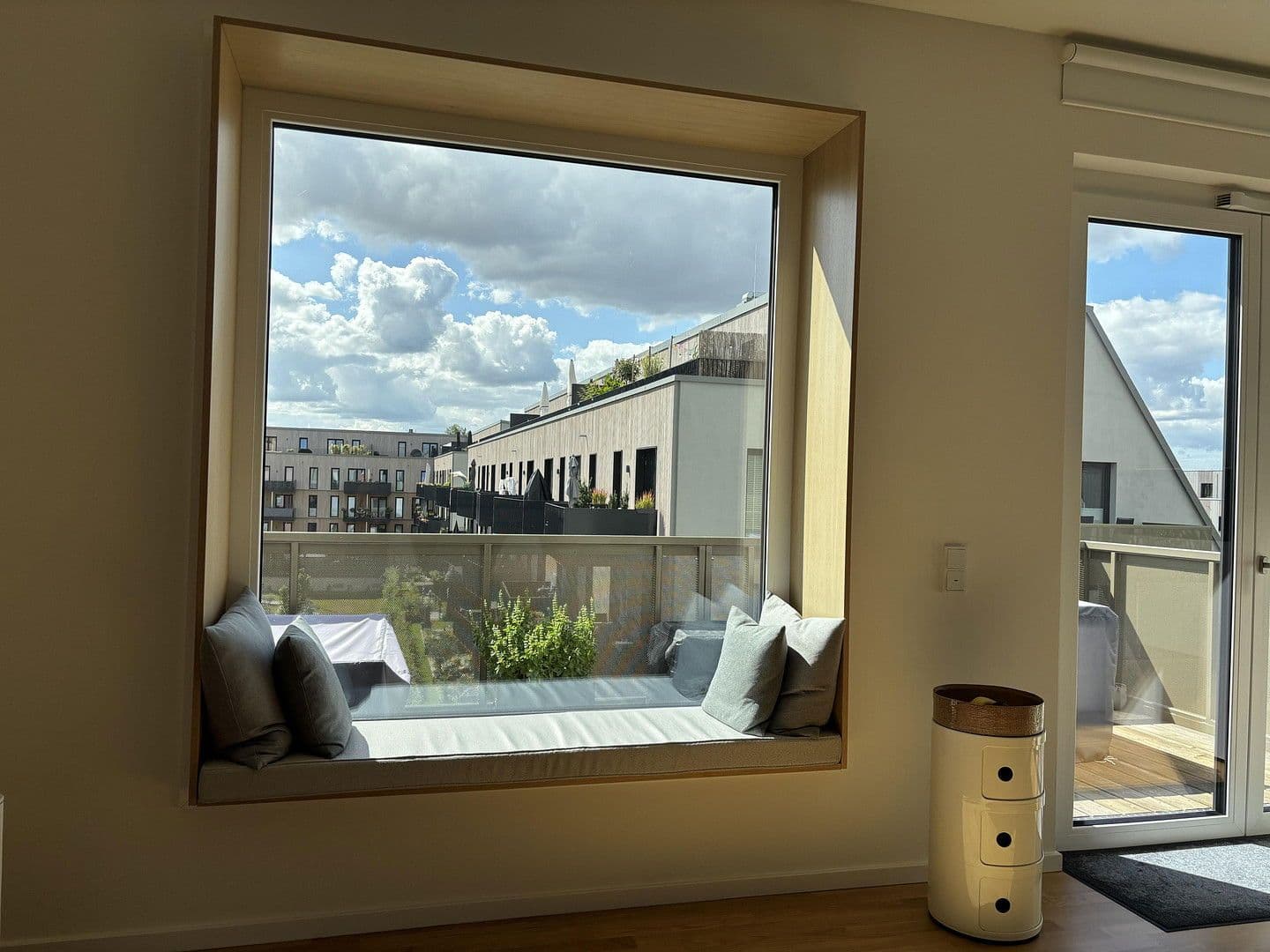 Pronájem bytu 3+1 105 m², Regattastr 51e, Berlin, Berlín Pronájem bytu 3+1 105 m², Regattastr 51e, Berlin, Berlín