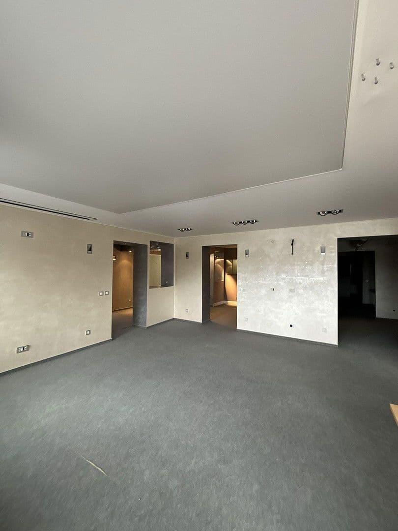 Pronájem kanceláře 380 m², Wilhelmstraße 78, Reilingen, Bádensko-Württembersko Pronájem kanceláře 380 m², Wilhelmstraße 78, Reilingen, Bádensko-Württembersko