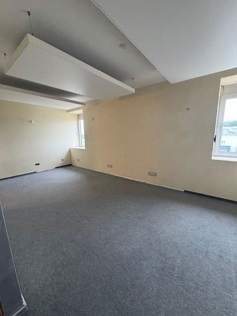 Pronájem kanceláře 380 m², Wilhelmstraße 78, Reilingen, Bádensko-Württembersko Pronájem kanceláře 380 m², Wilhelmstraße 78, Reilingen, Bádensko-Württembersko