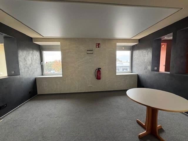 Pronájem kanceláře 380 m², Wilhelmstraße 78, Reilingen, Bádensko-Württembersko Pronájem kanceláře 380 m², Wilhelmstraße 78, Reilingen, Bádensko-Württembersko