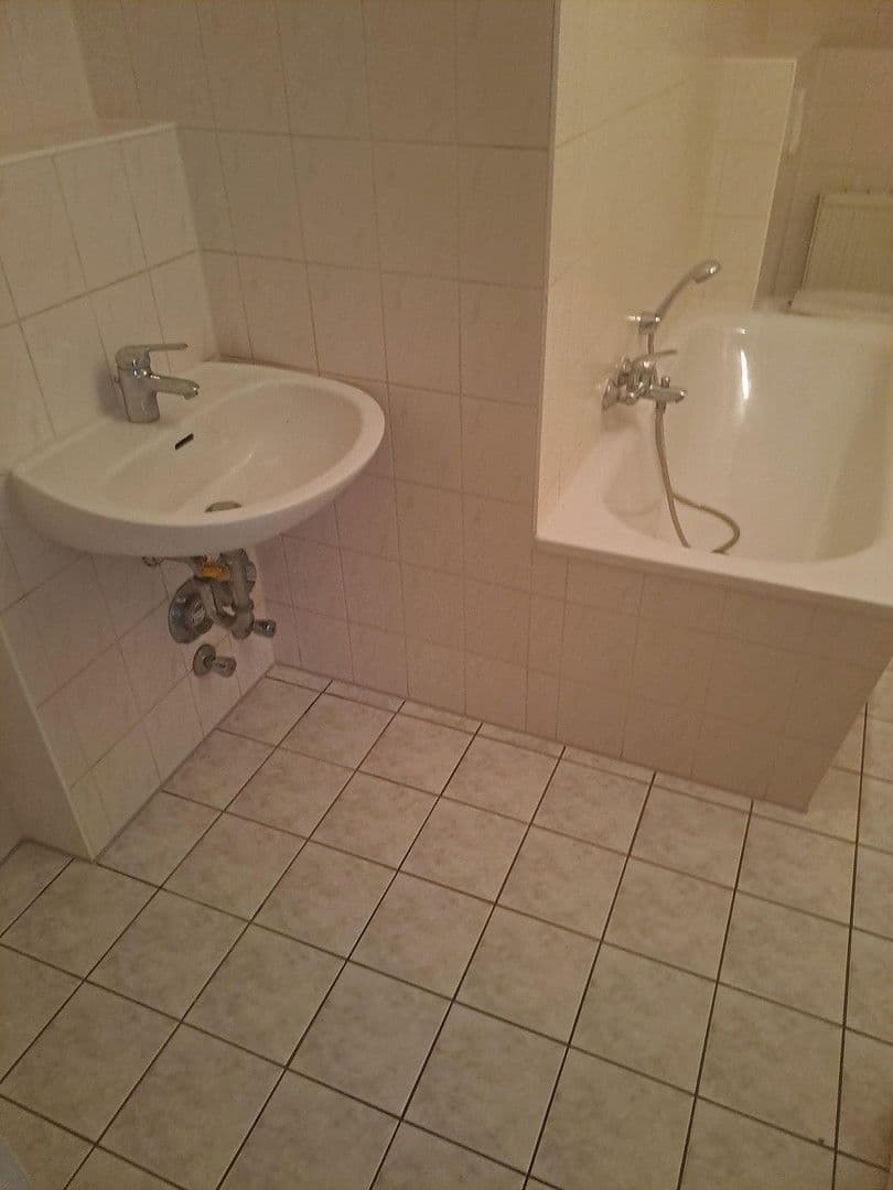 Pronájem bytu 2+1 44 m², Othmarsweg 5, Naumburg (Saale), Sasko-Anhaltsko Pronájem bytu 2+1 44 m², Othmarsweg 5, Naumburg (Saale), Sasko-Anhaltsko