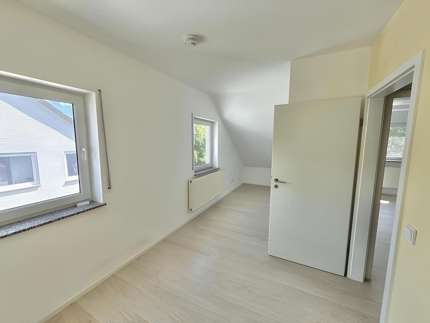 Pronájem domu 185 m², pozemek 400 m², Bruchköbel, Hessen Pronájem domu 185 m², pozemek 400 m², Bruchköbel, Hessen