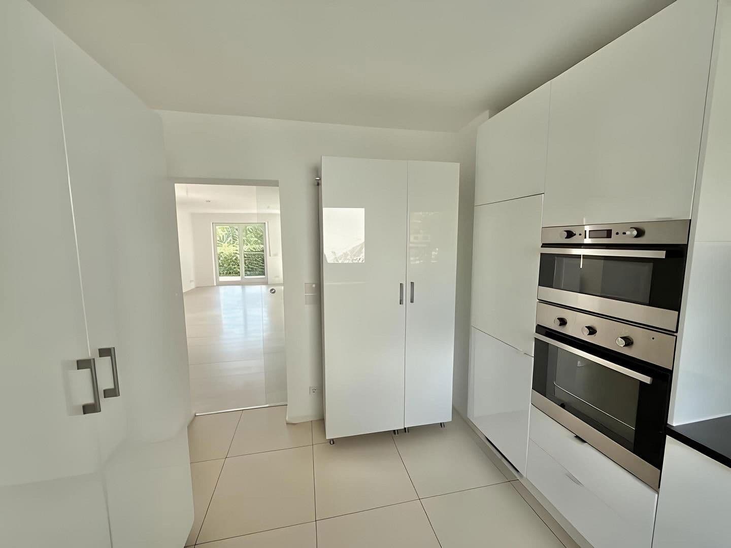 Pronájem domu 185 m², pozemek 400 m², Bruchköbel, Hessen Pronájem domu 185 m², pozemek 400 m², Bruchköbel, Hessen