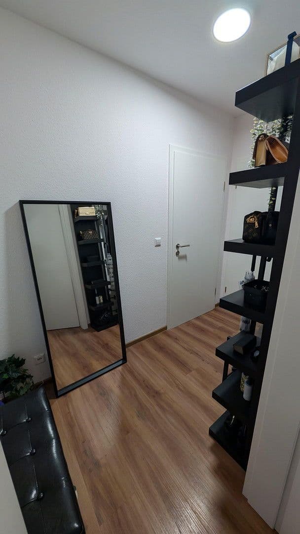 Pronájem bytu 2+1 74 m², Mühlhausenerstr. 30, Östringen, Bádensko-Württembersko Pronájem bytu 2+1 74 m², Mühlhausenerstr. 30, Östringen, Bádensko-Württembersko