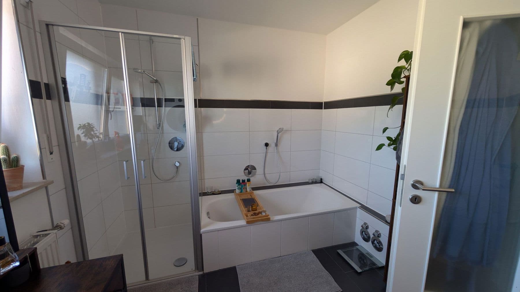 Pronájem bytu 2+1 74 m², Mühlhausenerstr. 30, Östringen, Bádensko-Württembersko Pronájem bytu 2+1 74 m², Mühlhausenerstr. 30, Östringen, Bádensko-Württembersko