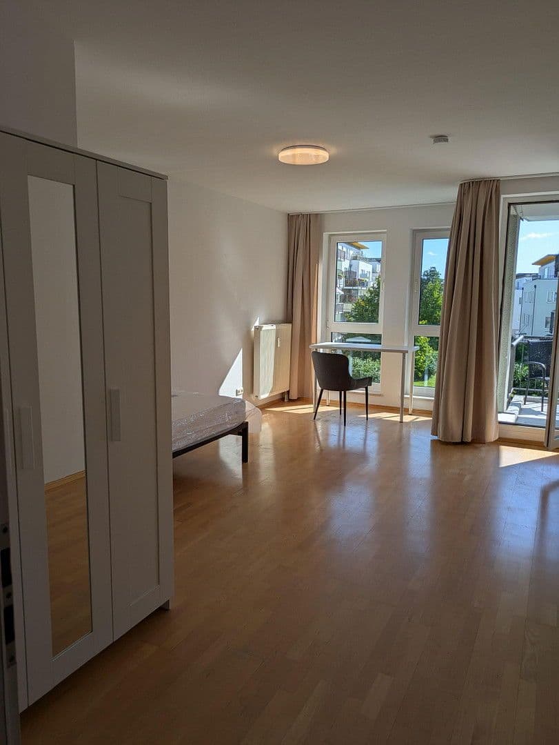 Pronájem bytu 30 m², Grünauer Str. 123, Berlin-Köpenick, Berlín Pronájem bytu 30 m², Grünauer Str. 123, Berlin-Köpenick, Berlín
