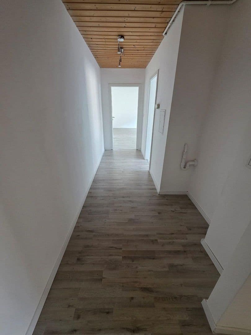 Pronájem bytu 2+1 68 m², Hohenstaufenstr. 56, Pforzheim, Bádensko-Württembersko Pronájem bytu 2+1 68 m², Hohenstaufenstr. 56, Pforzheim, Bádensko-Württembersko