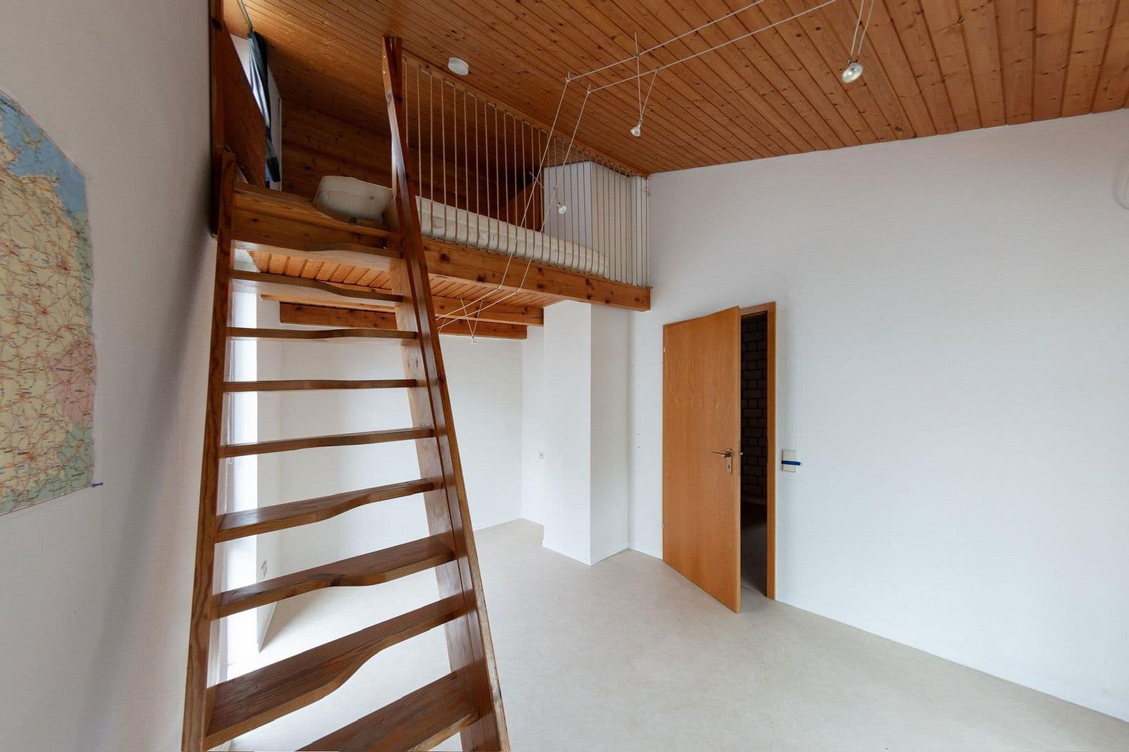 Prodej domu 158 m², pozemek 410 m², Leonberg, Bádensko-Württembersko Prodej domu 158 m², pozemek 410 m², Leonberg, Bádensko-Württembersko