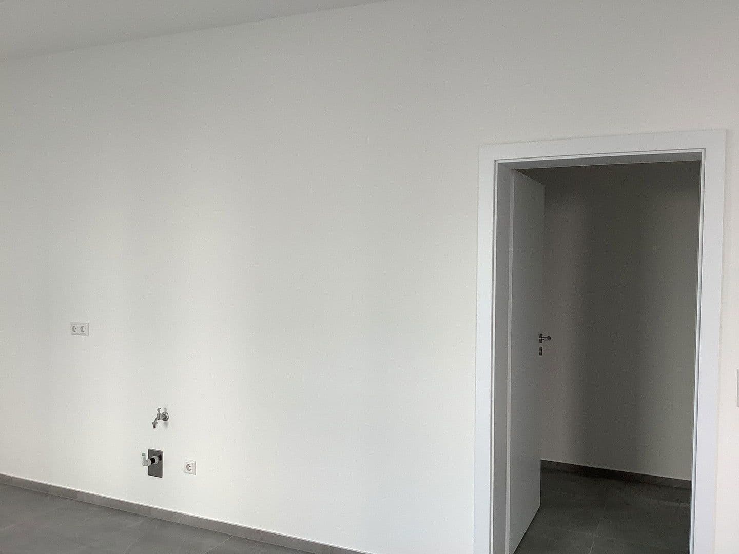 Prodej domu 147 m², pozemek 490 m², Buchen (Odenwald), Bádensko-Württembersko Prodej domu 147 m², pozemek 490 m², Buchen (Odenwald), Bádensko-Württembersko