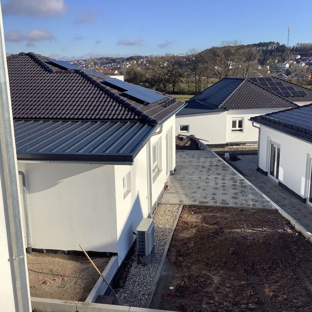 Prodej domu 147 m², pozemek 490 m², Buchen (Odenwald), Bádensko-Württembersko Prodej domu 147 m², pozemek 490 m², Buchen (Odenwald), Bádensko-Württembersko