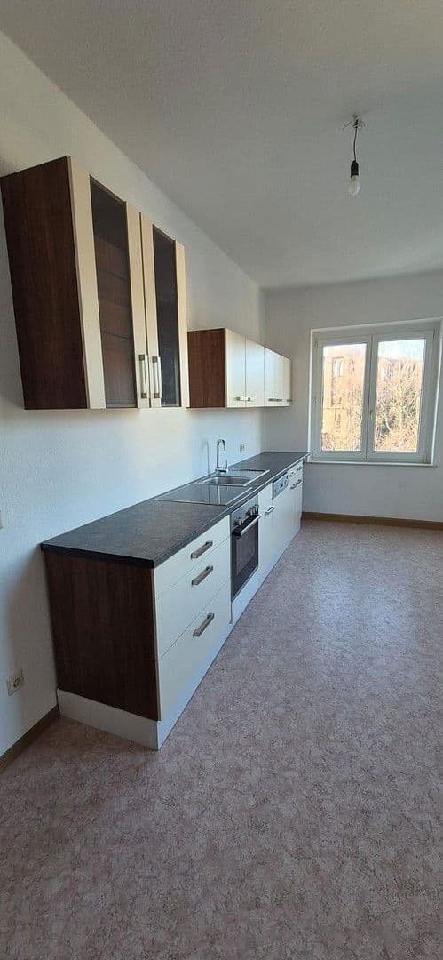 Pronájem bytu 2+1 69 m², Schulstraße 26, Chemnitz-Altchemnitz, Sasko Pronájem bytu 2+1 69 m², Schulstraße 26, Chemnitz-Altchemnitz, Sasko