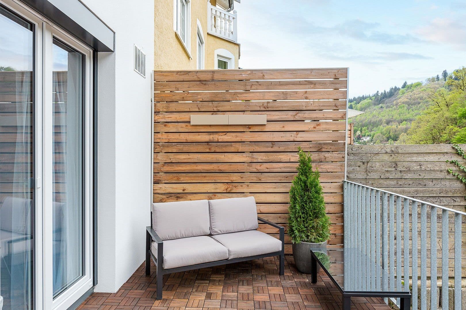 Pronájem bytu 1+1 24 m², Ezanvillestr. 14, Heidelberg, Bádensko-Württembersko Pronájem bytu 1+1 24 m², Ezanvillestr. 14, Heidelberg, Bádensko-Württembersko