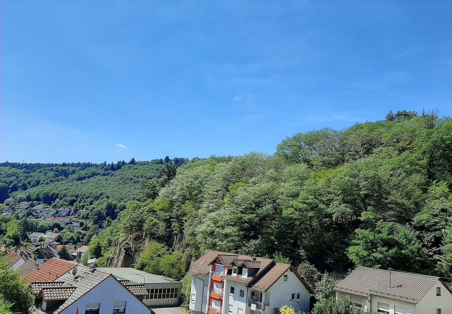 Pronájem bytu 1+1 24 m², Ezanvillestr. 14, Heidelberg, Bádensko-Württembersko Pronájem bytu 1+1 24 m², Ezanvillestr. 14, Heidelberg, Bádensko-Württembersko