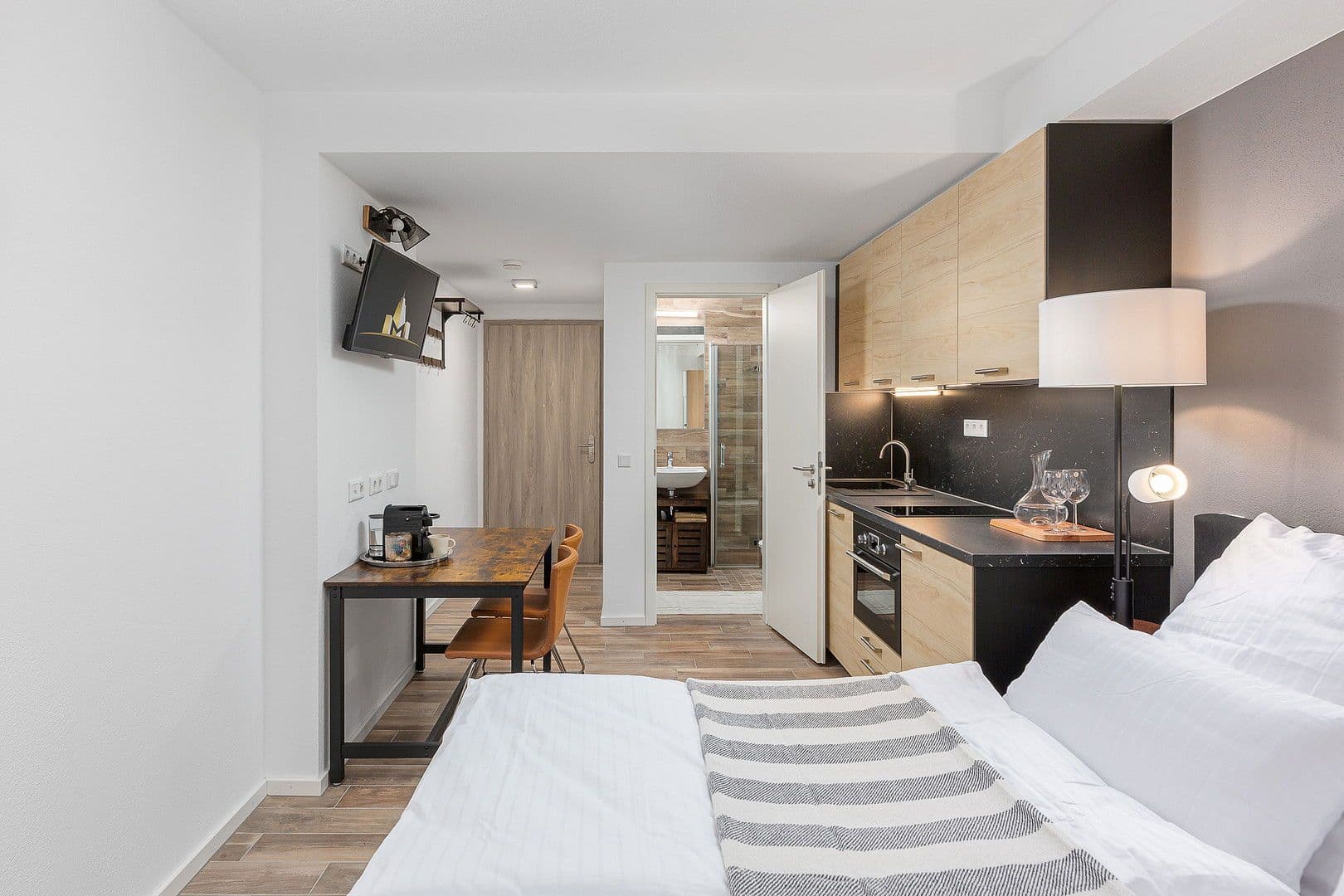 Pronájem bytu 1+1 24 m², Ezanvillestr. 14, Heidelberg, Bádensko-Württembersko Pronájem bytu 1+1 24 m², Ezanvillestr. 14, Heidelberg, Bádensko-Württembersko