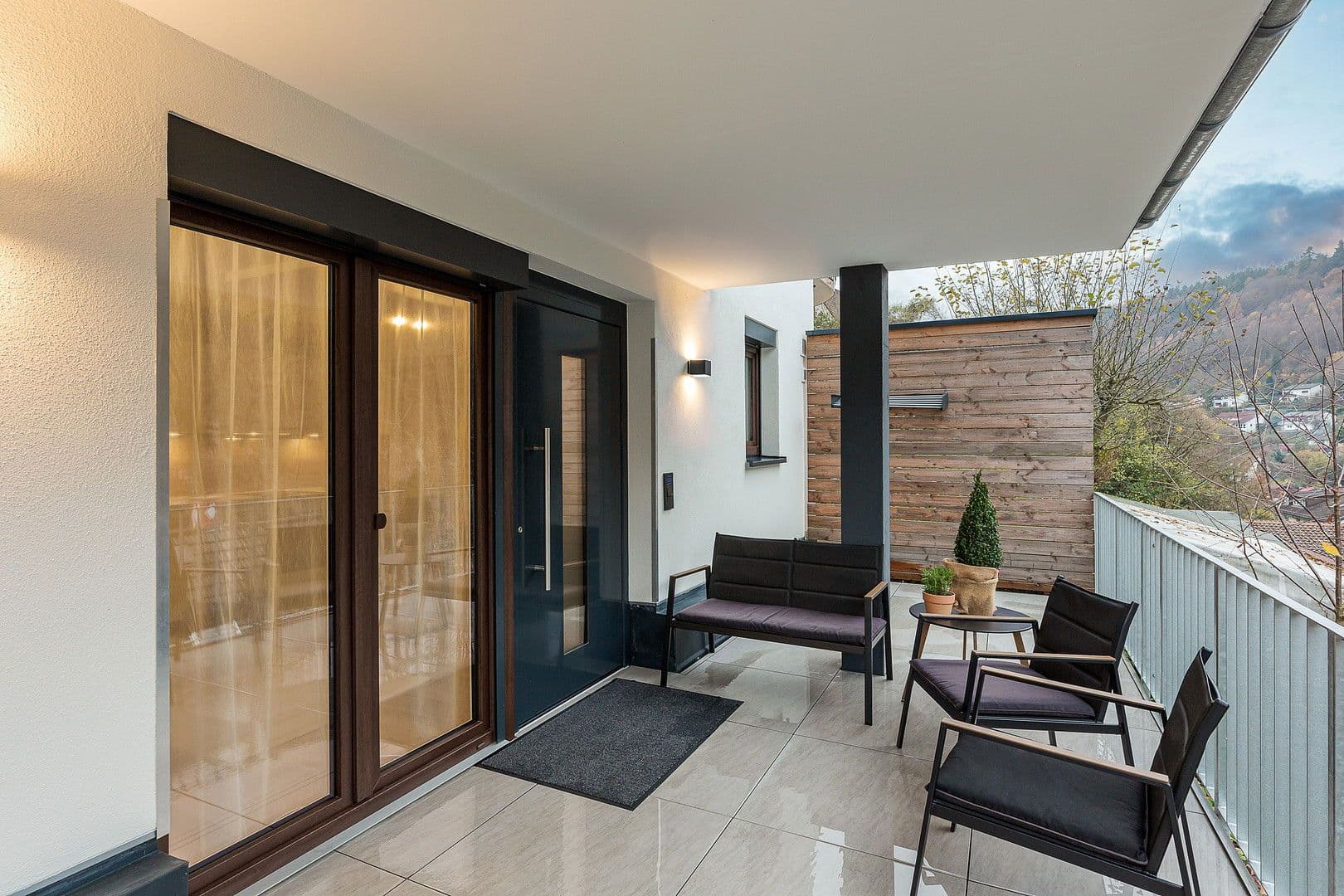 Pronájem bytu 1+1 24 m², Ezanvillestr. 14, Heidelberg, Bádensko-Württembersko Pronájem bytu 1+1 24 m², Ezanvillestr. 14, Heidelberg, Bádensko-Württembersko