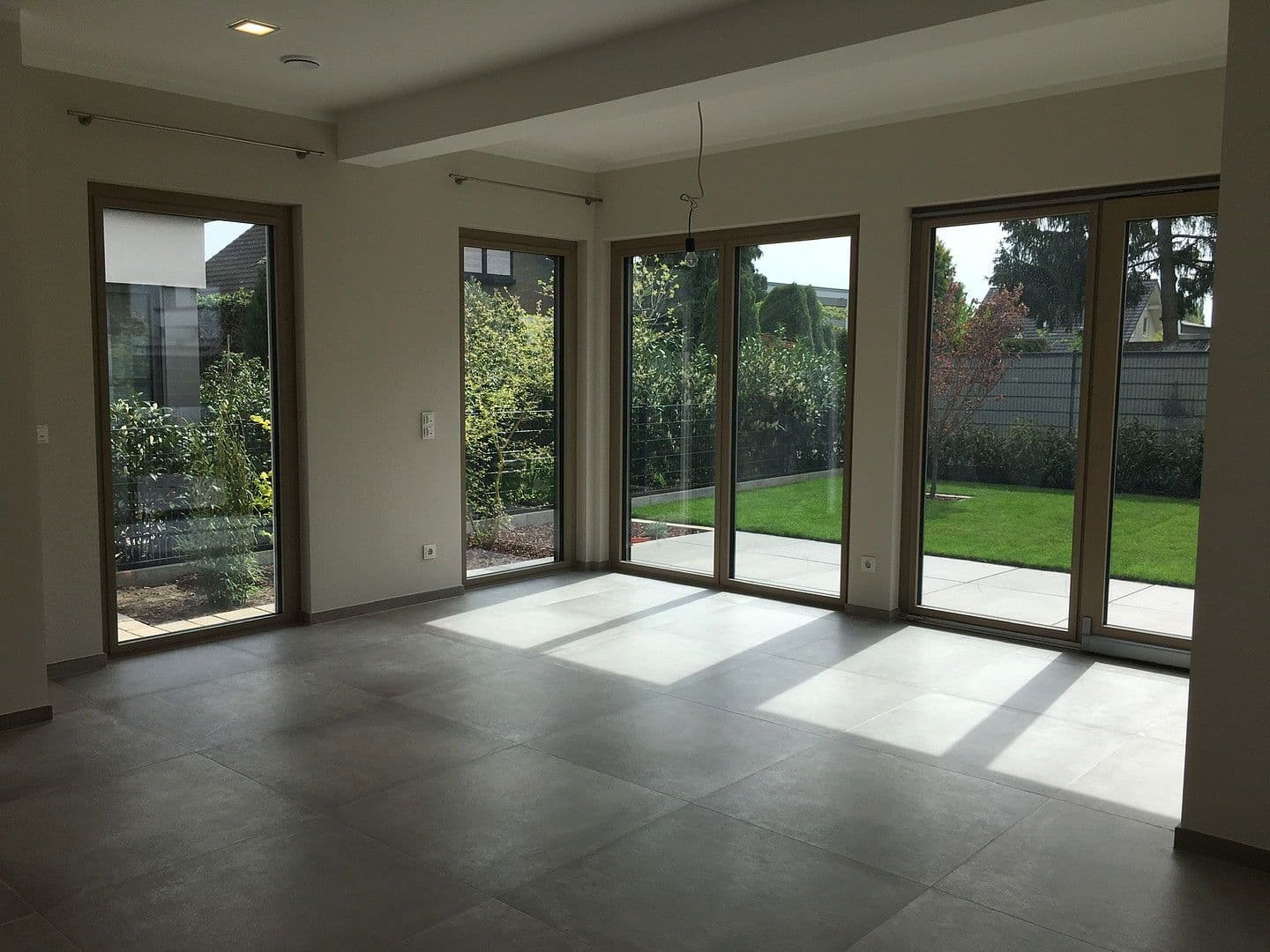 Pronájem domu 201 m², pozemek 436 m², Bad Vilbel, Hessen Pronájem domu 201 m², pozemek 436 m², Bad Vilbel, Hessen