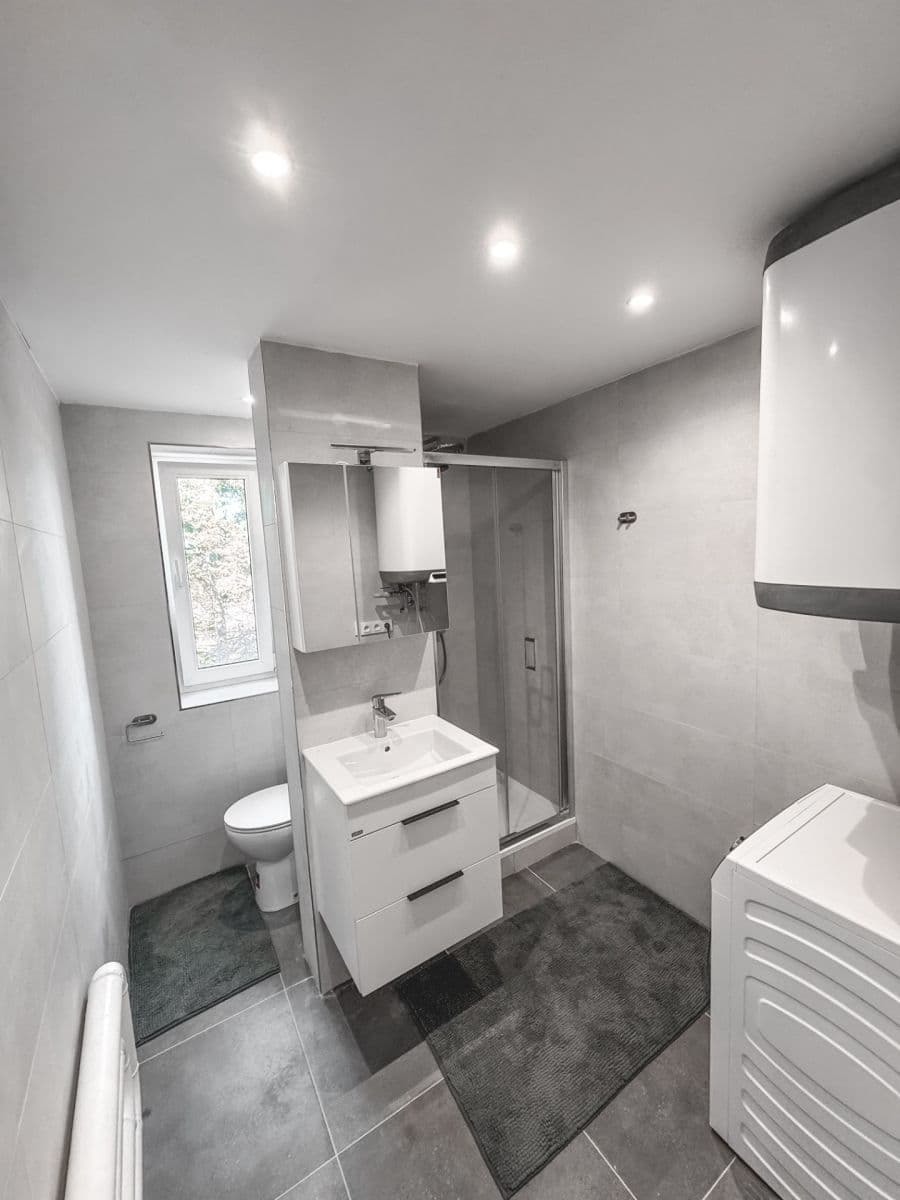 Pronájem bytu 3+1 59 m², 5. května, Kladno, Středočeský kraj Pronájem bytu 3+1 59 m², 5. května, Kladno, Středočeský kraj