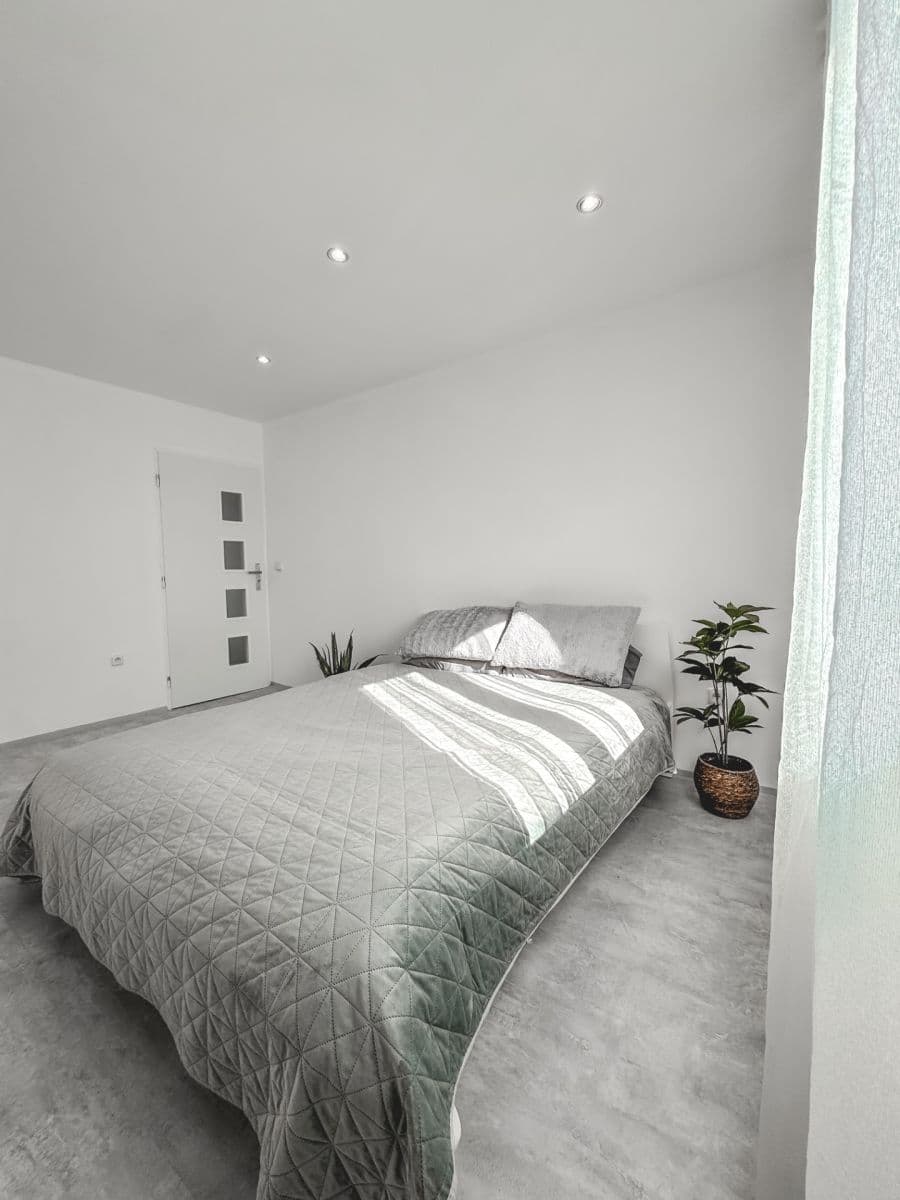 Pronájem bytu 3+1 59 m², 5. května, Kladno, Středočeský kraj Pronájem bytu 3+1 59 m², 5. května, Kladno, Středočeský kraj