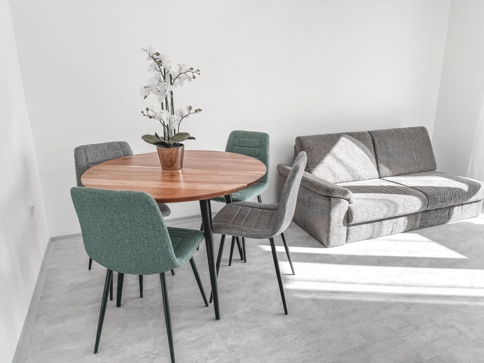 Pronájem bytu 3+1 59 m², 5. května, Kladno, Středočeský kraj Pronájem bytu 3+1 59 m², 5. května, Kladno, Středočeský kraj