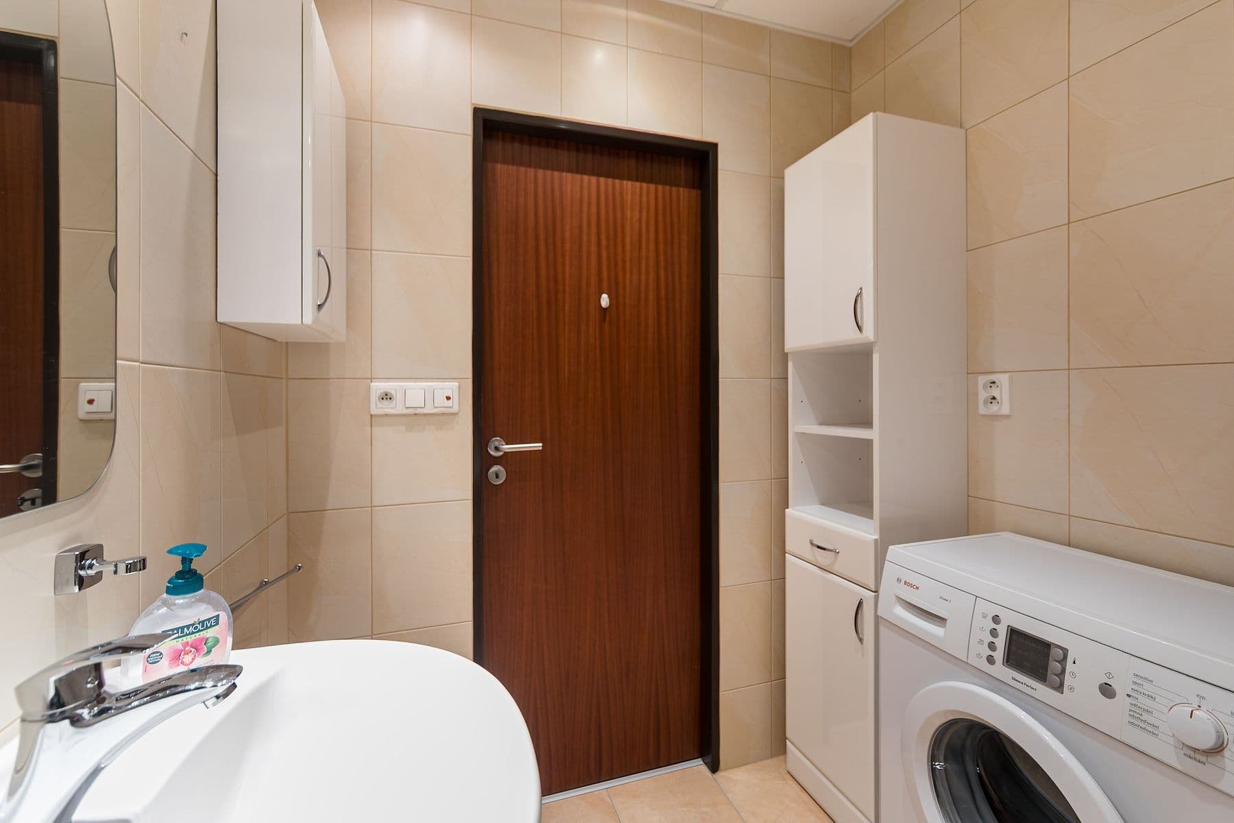 Prodej bytu 3+1 64 m², Svídnická, Praha, Praha Prodej bytu 3+1 64 m², Svídnická, Praha, Praha