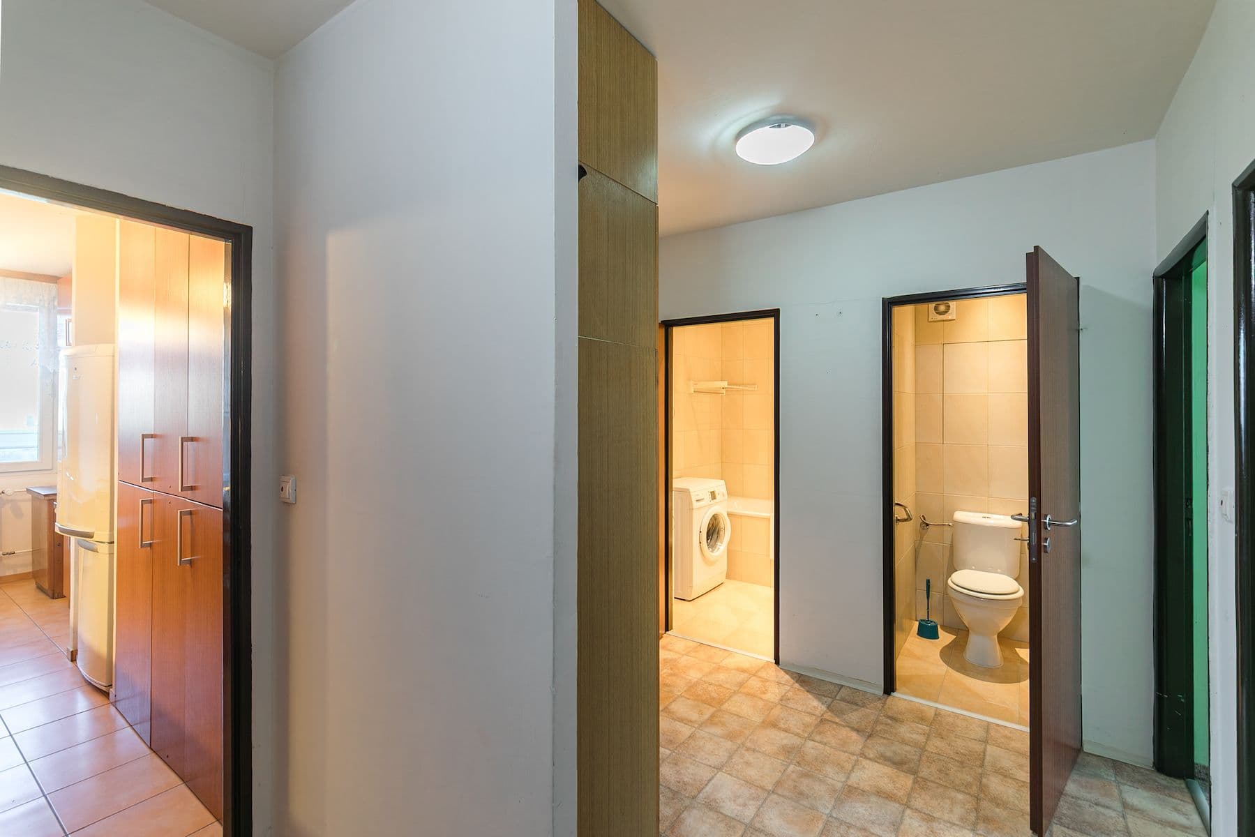 Prodej bytu 3+1 64 m², Svídnická, Praha, Praha Prodej bytu 3+1 64 m², Svídnická, Praha, Praha