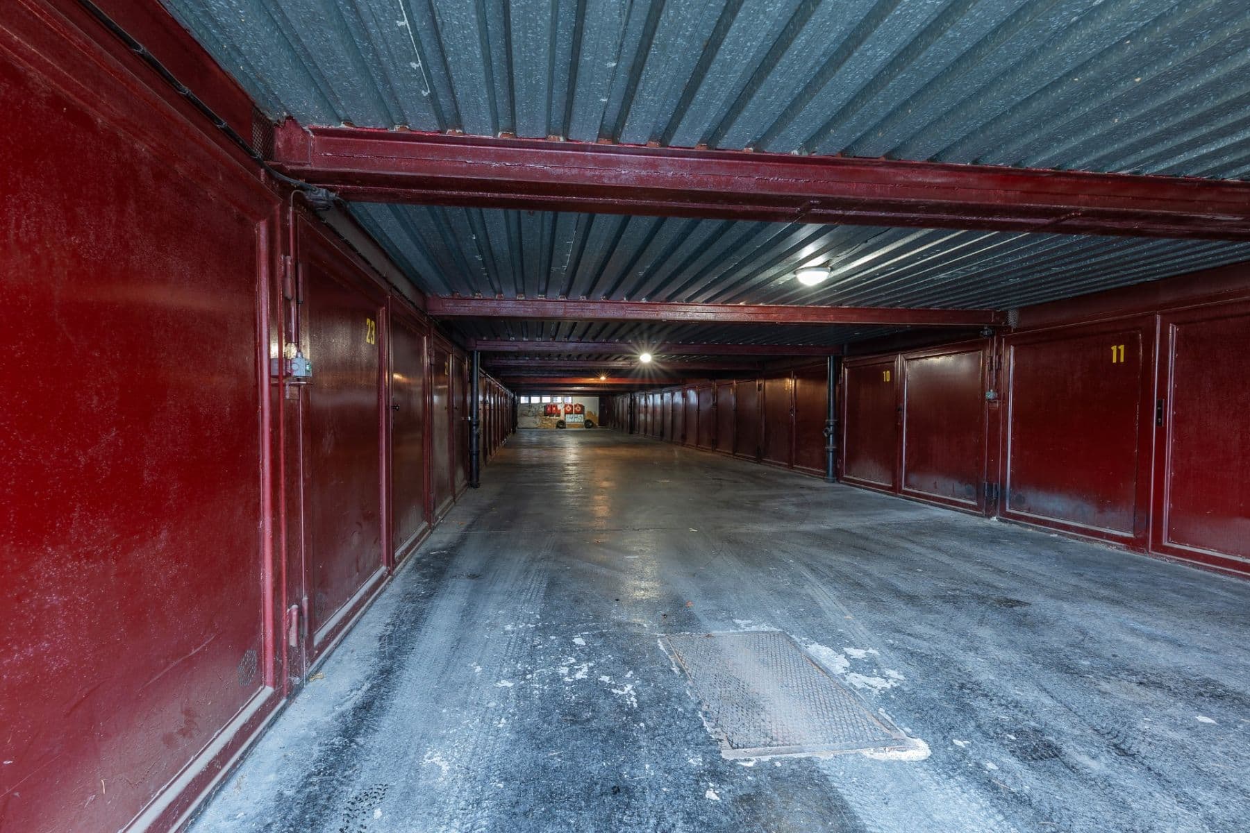 Pronájem garáže 15 m², Pecháčkova, Plzeň, Plzeňský kraj Pronájem garáže 15 m², Pecháčkova, Plzeň, Plzeňský kraj