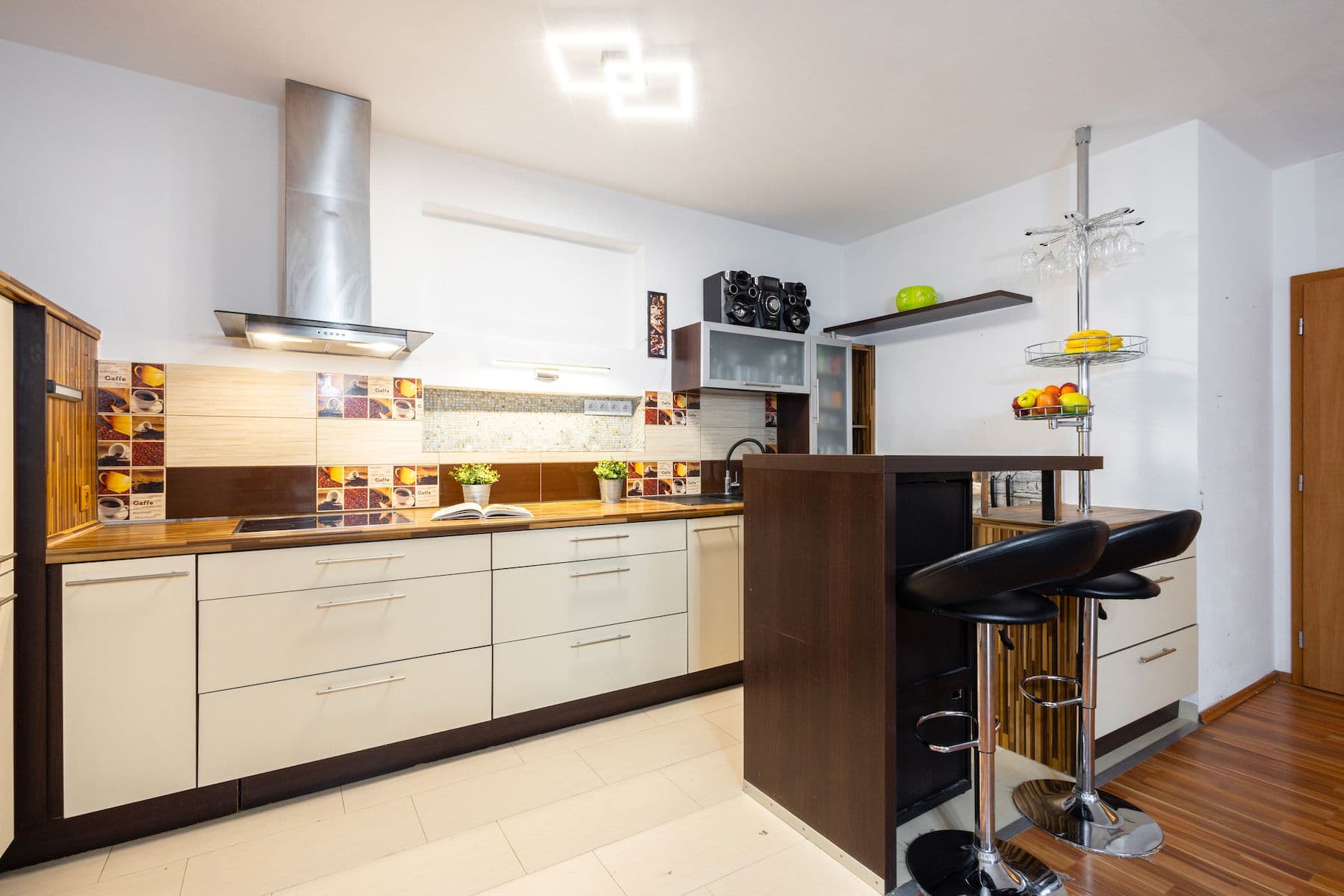 Prodej domu 194 m², pozemek 501 m², Kojetická, Čakovičky, Středočeský kraj Prodej domu 194 m², pozemek 501 m², Kojetická, Čakovičky, Středočeský kraj