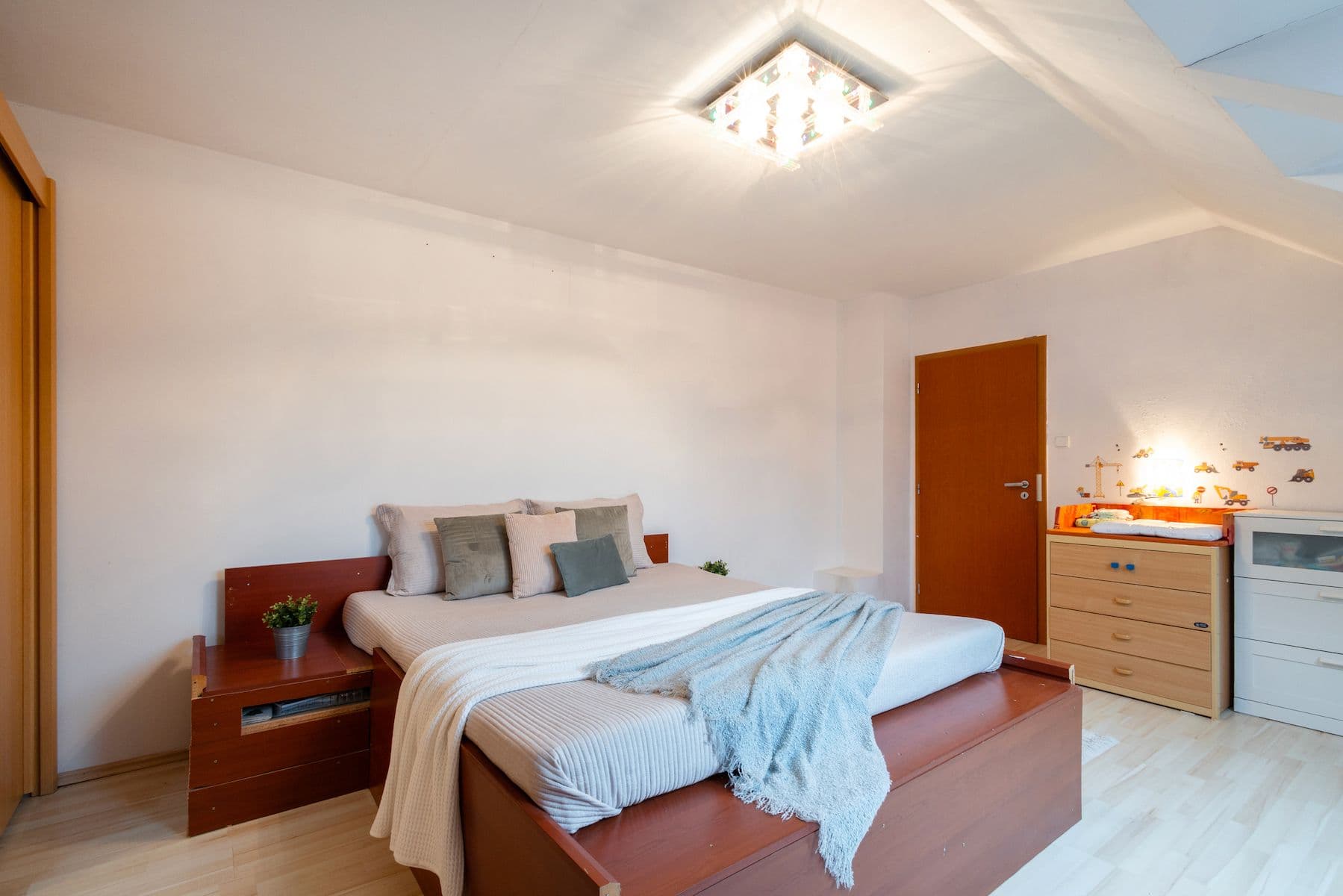 Prodej domu 194 m², pozemek 501 m², Kojetická, Čakovičky, Středočeský kraj Prodej domu 194 m², pozemek 501 m², Kojetická, Čakovičky, Středočeský kraj