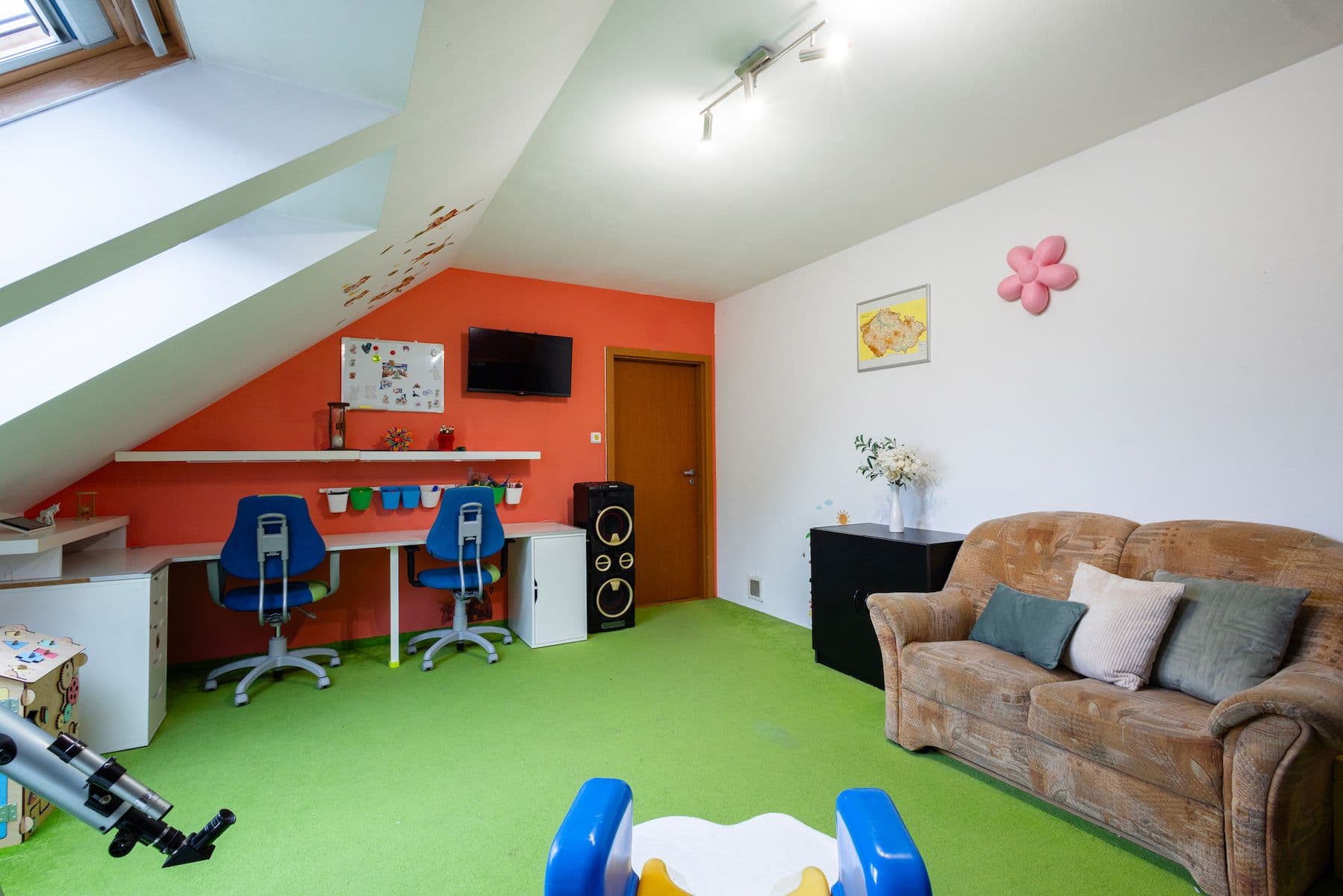 Prodej domu 194 m², pozemek 501 m², Kojetická, Čakovičky, Středočeský kraj Prodej domu 194 m², pozemek 501 m², Kojetická, Čakovičky, Středočeský kraj