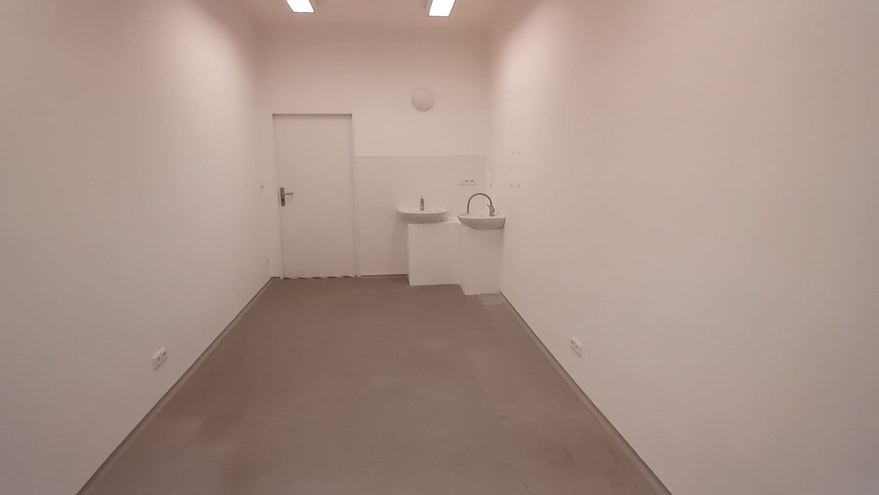 Pronájem nebytového prostoru 15 m², Vinohradská, Praha, Praha Pronájem nebytového prostoru 15 m², Vinohradská, Praha, Praha