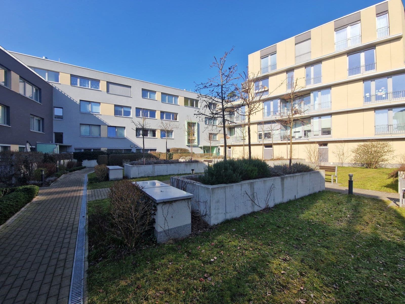 Pronájem bytu 3+kk 70 m², Olgy Havlové, Praha, Praha Pronájem bytu 3+kk 70 m², Olgy Havlové, Praha, Praha