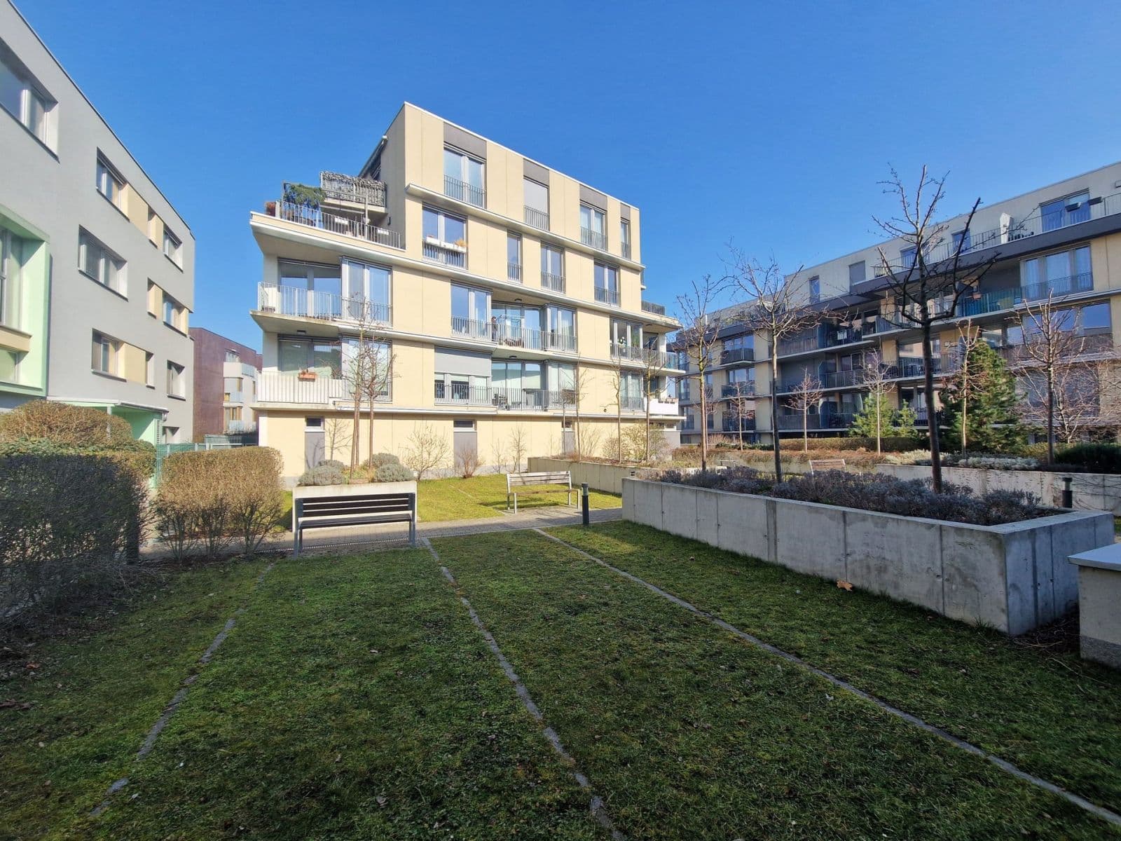Pronájem bytu 3+kk 70 m², Olgy Havlové, Praha, Praha Pronájem bytu 3+kk 70 m², Olgy Havlové, Praha, Praha