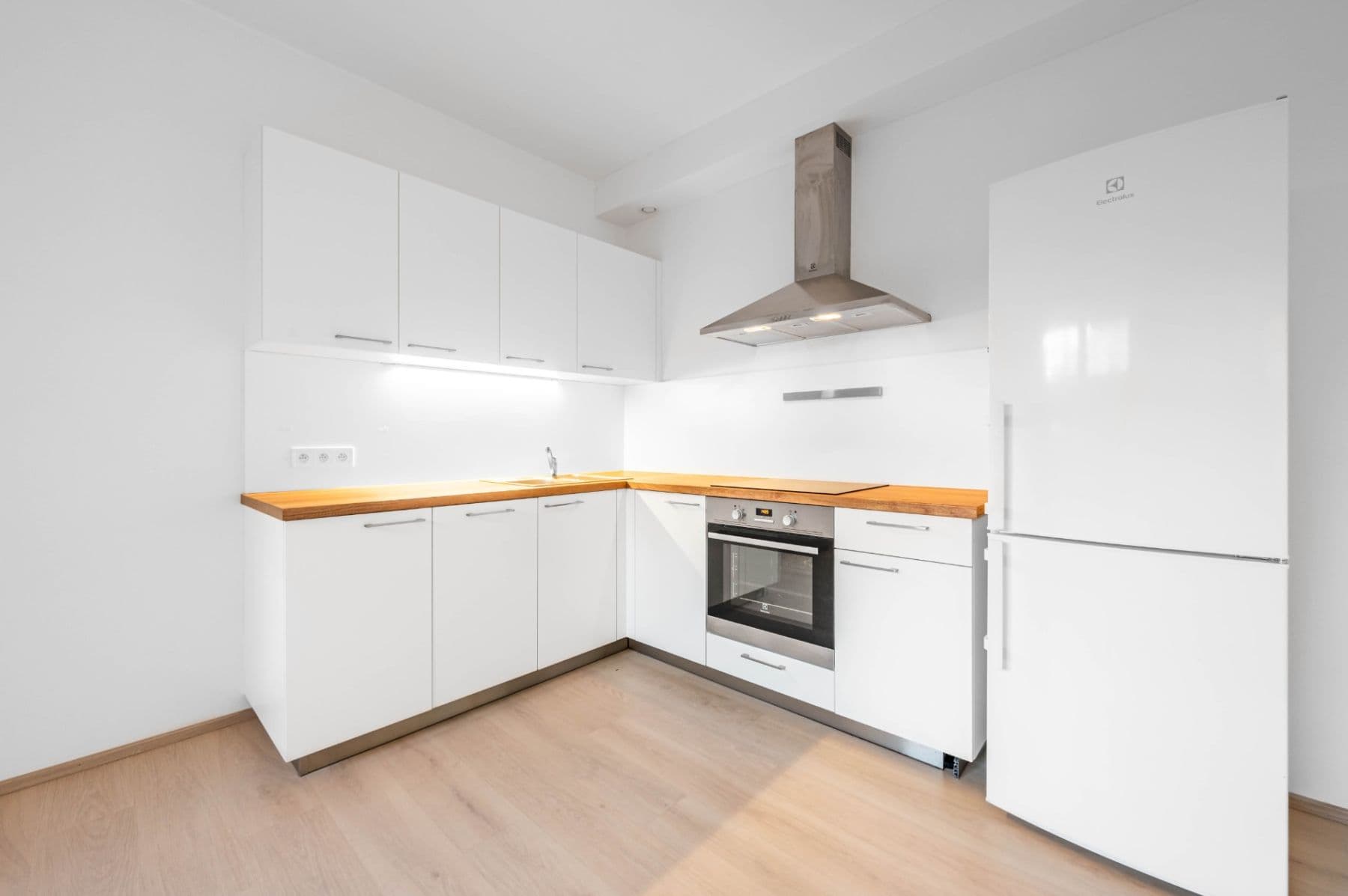 Pronájem bytu 1+kk 33 m², Tetauerova, Praha, Praha Pronájem bytu 1+kk 33 m², Tetauerova, Praha, Praha