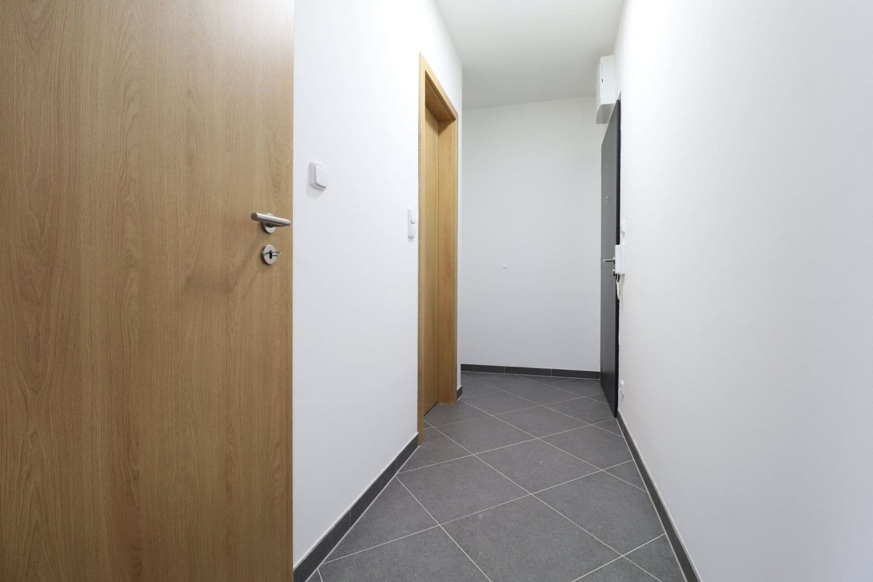 Pronájem bytu 1+kk 37 m², Stočesova, Praha, Praha Pronájem bytu 1+kk 37 m², Stočesova, Praha, Praha