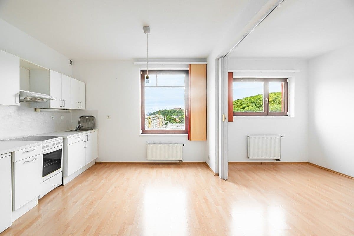 Pronájem bytu 1+1 39 m², Pod Klamovkou, Praha, Praha Pronájem bytu 1+1 39 m², Pod Klamovkou, Praha, Praha