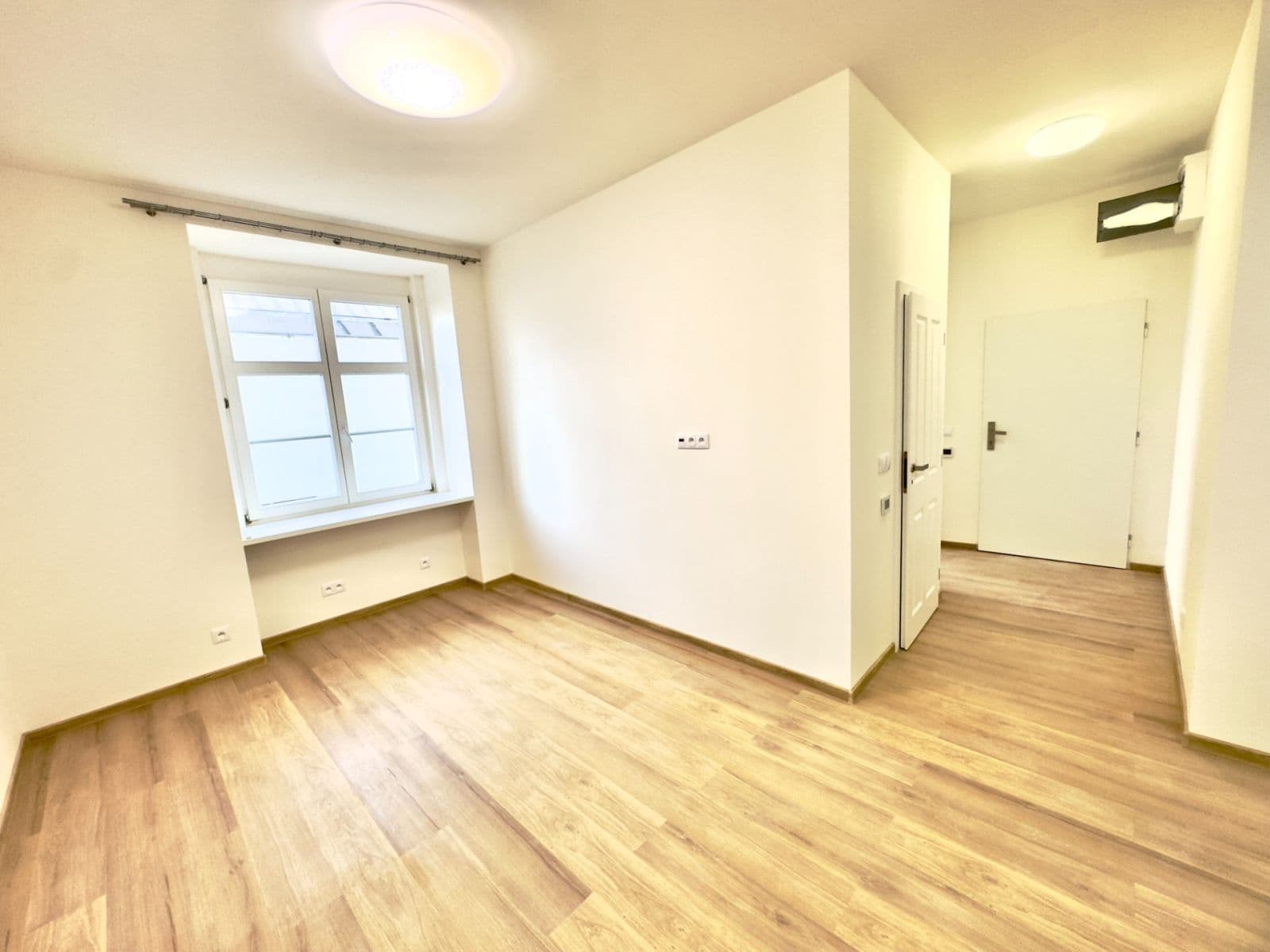 Pronájem bytu 1+1 30 m², 5. května, Praha, Praha Pronájem bytu 1+1 30 m², 5. května, Praha, Praha