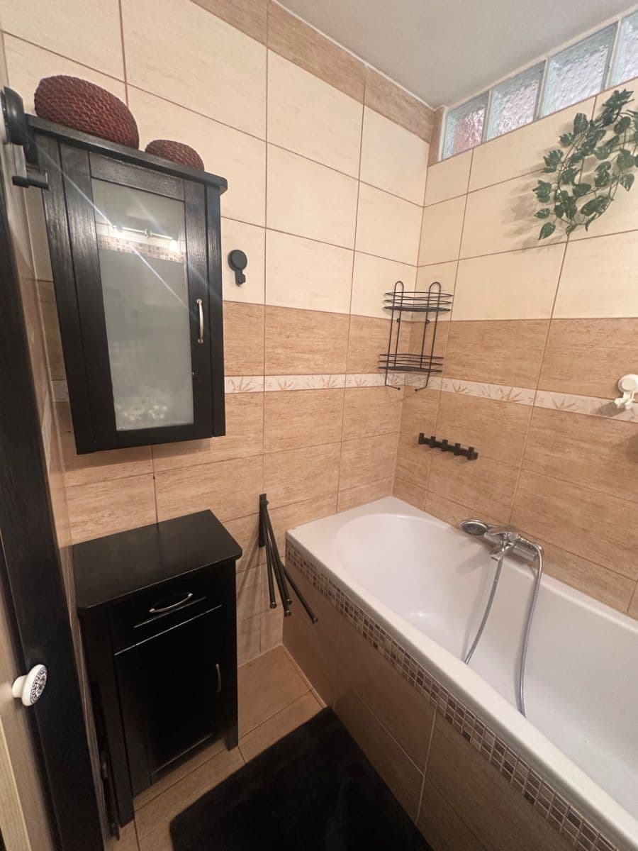 Prodej bytu 3+1 91 m², Fráni Šrámka, Teplice, Ústecký kraj Prodej bytu 3+1 91 m², Fráni Šrámka, Teplice, Ústecký kraj