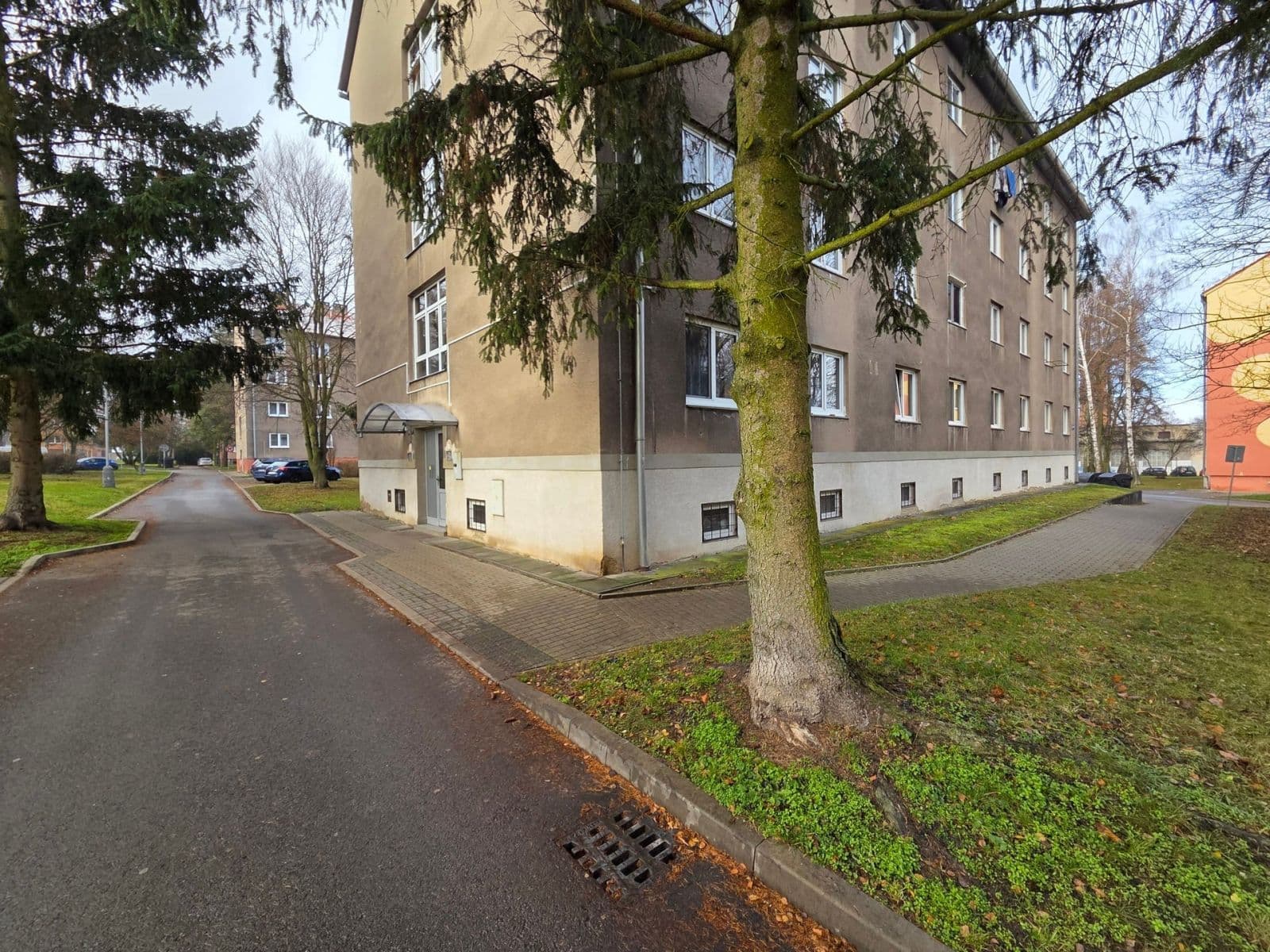 Pronájem bytu 1+1 32 m², Kyjevská, Kladno, Středočeský kraj Pronájem bytu 1+1 32 m², Kyjevská, Kladno, Středočeský kraj