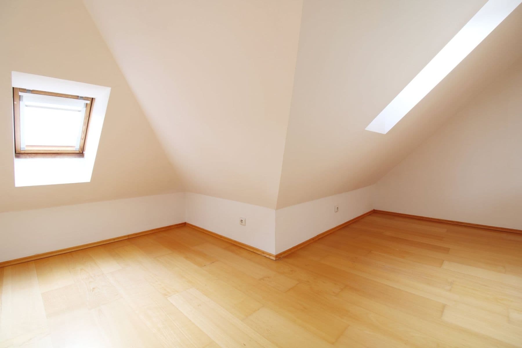 Pronájem bytu 170 m², Vinohradská, Praha, Praha Pronájem bytu 170 m², Vinohradská, Praha, Praha