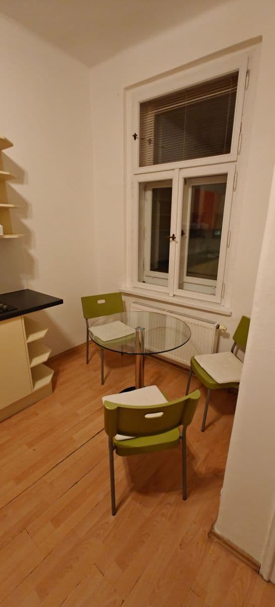 Pronájem bytu 2+1 50 m², Seifertova, Praha, Praha Pronájem bytu 2+1 50 m², Seifertova, Praha, Praha