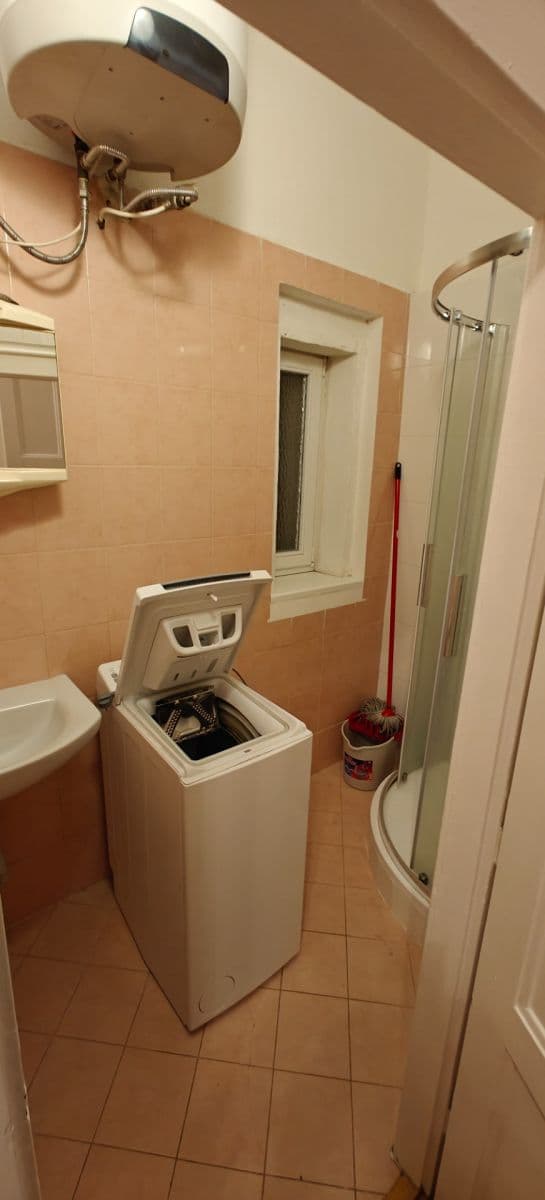 Pronájem bytu 2+1 50 m², Seifertova, Praha, Praha Pronájem bytu 2+1 50 m², Seifertova, Praha, Praha