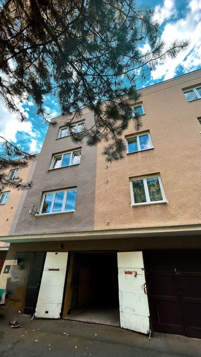 Prodej bytu 3+1 75 m², Vejražkova, Praha, Praha Prodej bytu 3+1 75 m², Vejražkova, Praha, Praha