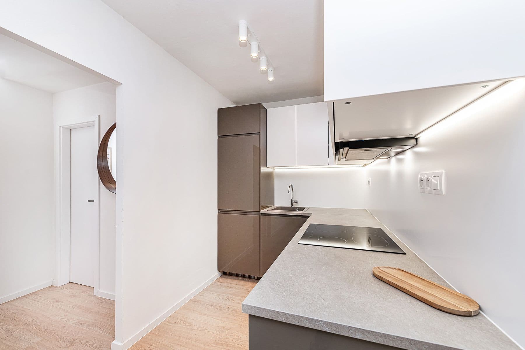 Prodej bytu 4+kk 94 m², V Dolině, Praha, Praha Prodej bytu 4+kk 94 m², V Dolině, Praha, Praha