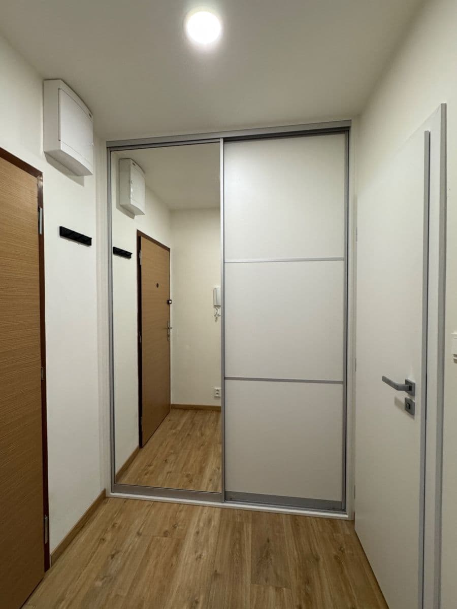 Pronájem bytu 1+kk 32 m², Rakovského, Praha, Praha Pronájem bytu 1+kk 32 m², Rakovského, Praha, Praha