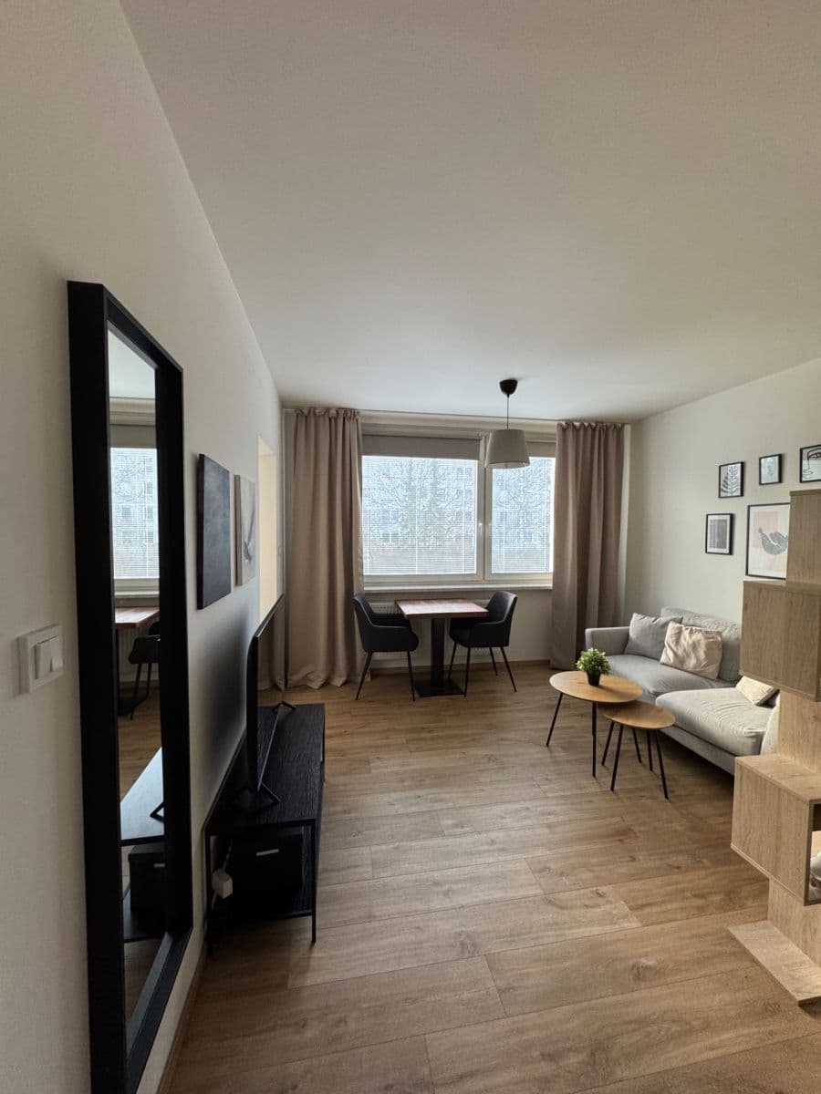 Pronájem bytu 1+kk 32 m², Rakovského, Praha, Praha Pronájem bytu 1+kk 32 m², Rakovského, Praha, Praha