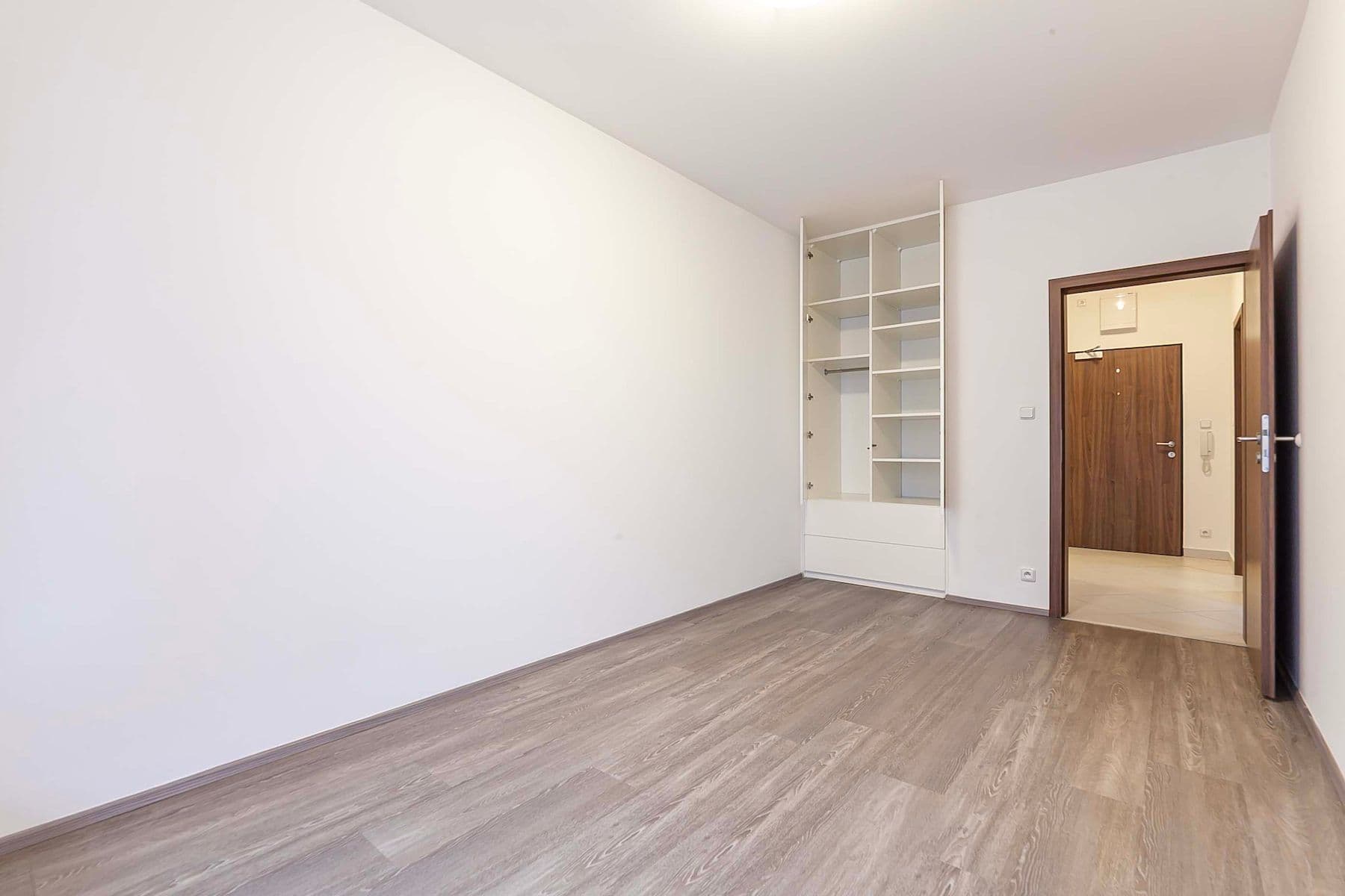 Prodej bytu 2+kk 50 m², náměstí Junkových, Praha, Praha Prodej bytu 2+kk 50 m², náměstí Junkových, Praha, Praha