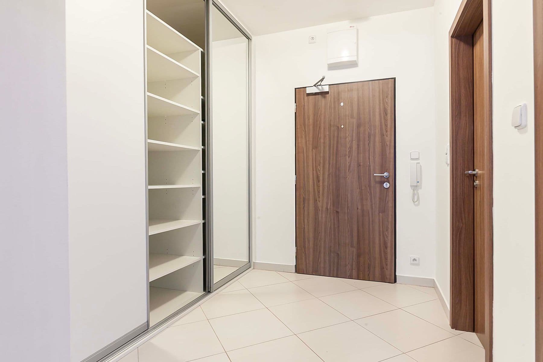 Prodej bytu 2+kk 50 m², náměstí Junkových, Praha, Praha Prodej bytu 2+kk 50 m², náměstí Junkových, Praha, Praha