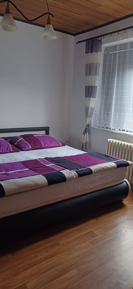 Prodej domu 373 m², pozemek 646 m², Vratislava Šantrocha, Rovensko pod Troskami, Liberecký kraj Prodej domu 373 m², pozemek 646 m², Vratislava Šantrocha, Rovensko pod Troskami, Liberecký kraj